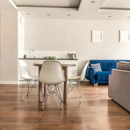 Golden - Browary Warszawskie Elegant & Cozy In Wronia ワルシャワ