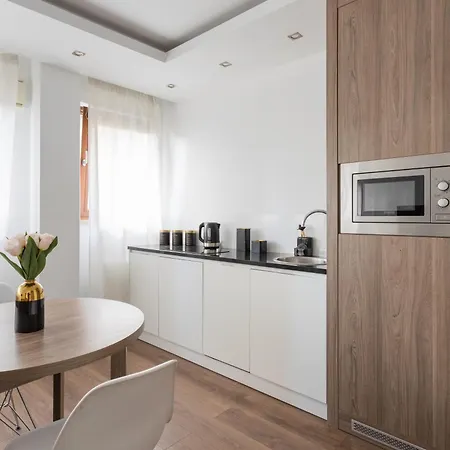 Golden - Browary Warszawskie - Luxury & Cozy - Oxygen Residence- Wronia Varsavia