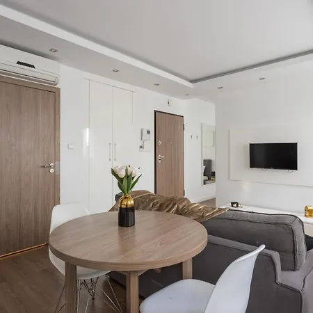 Golden - Browary Warszawskie Elegant & Cozy In Wronia