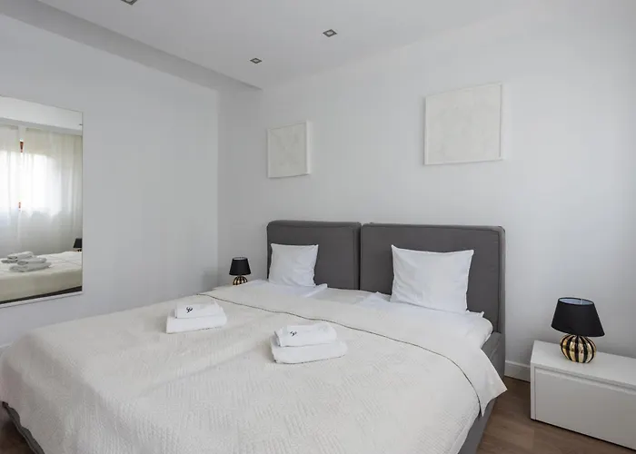 Golden - Browary Warszawskie Elegant & Cozy In Wronia Apartman