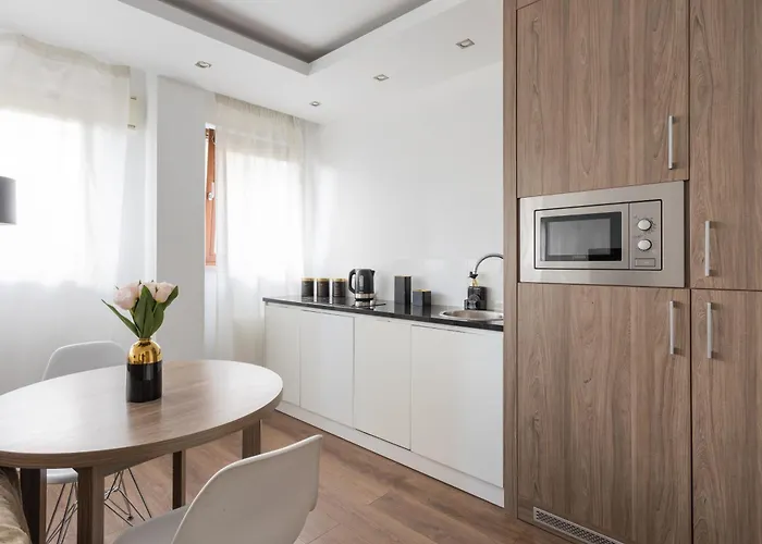 Golden - Browary Warszawskie Elegant & Cozy In Wronia Varsó