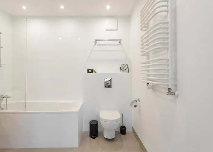 Golden - Browary Warszawskie Elegant & Cozy In Wronia Varsó