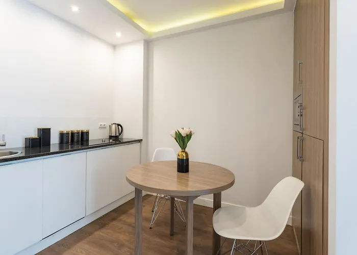 Golden - Browary Warszawskie Elegant & Cozy In Wronia Varsó